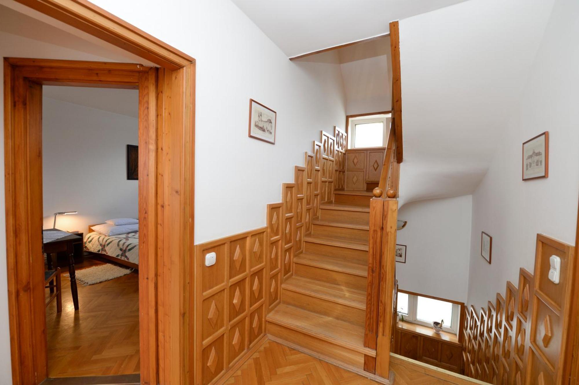 Vincze Vendeghaz Apartment Егер Екстериор снимка